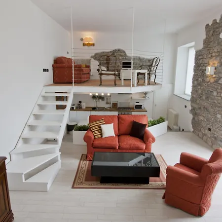 Miralago And מלון 2*